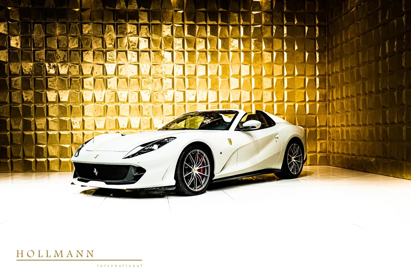 2021 Ferrari 812 GTS proposée par un concessionnaire spécialisé à Stuhr, Allemagne, photo 3 sur 8