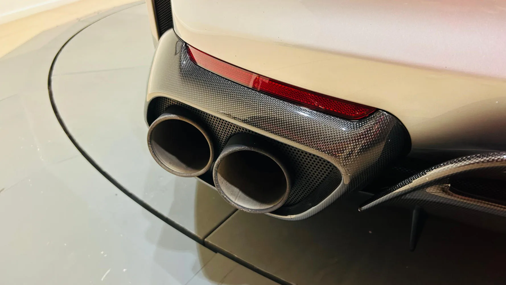 2021 Ferrari 812 GTS, 23/30