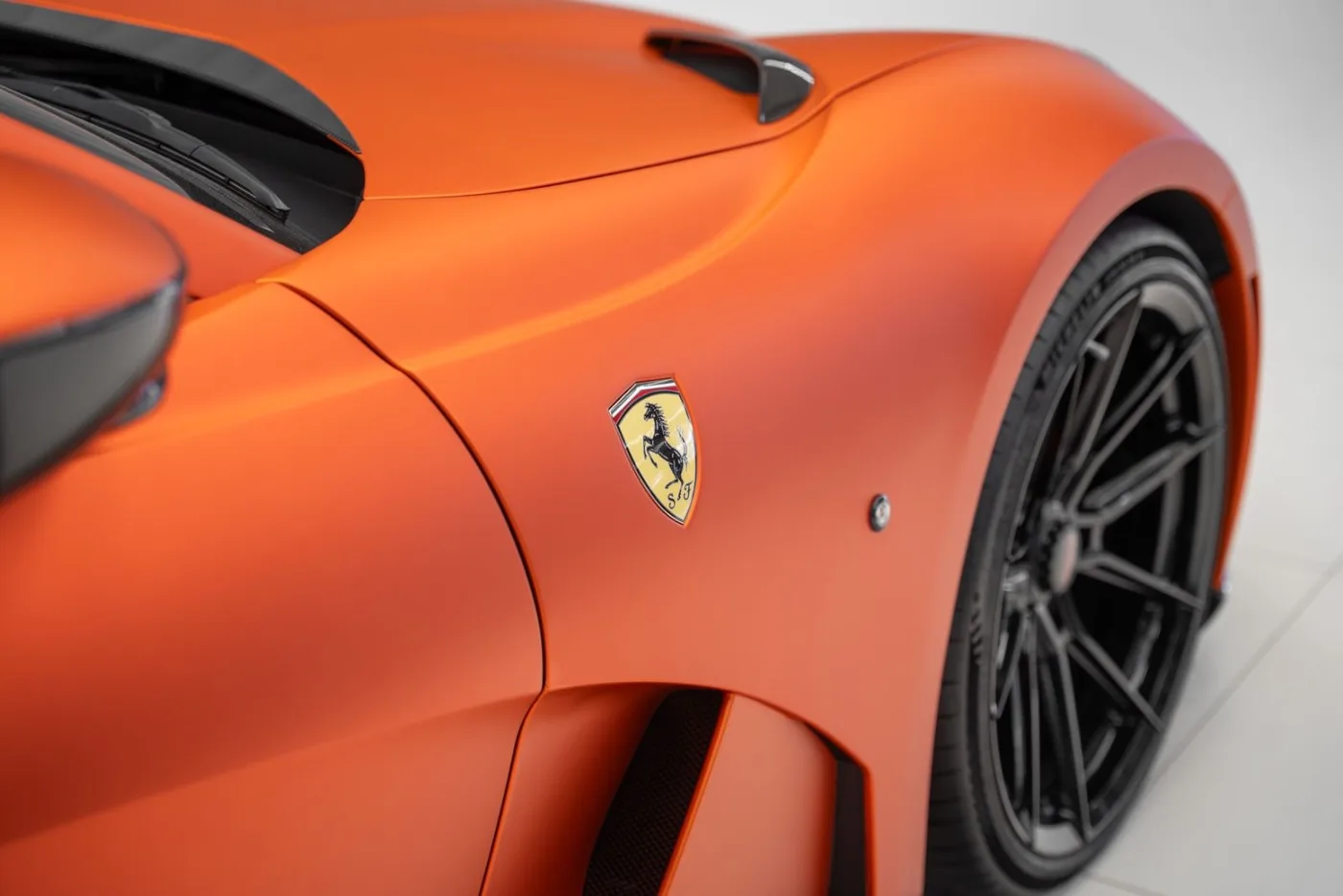 2021 Ferrari 812 GTS proposée par un spécialiste de la supercar à Schenefeld, Allemagne, photo 10 sur 25