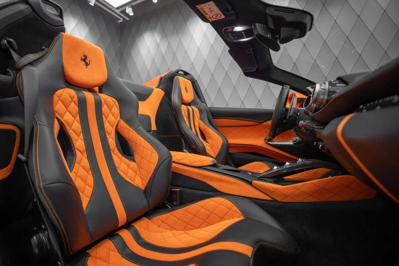 2021 Ferrari 812 GTS proposée par un spécialiste de la supercar à Schenefeld, Allemagne, photo 15 sur 25
