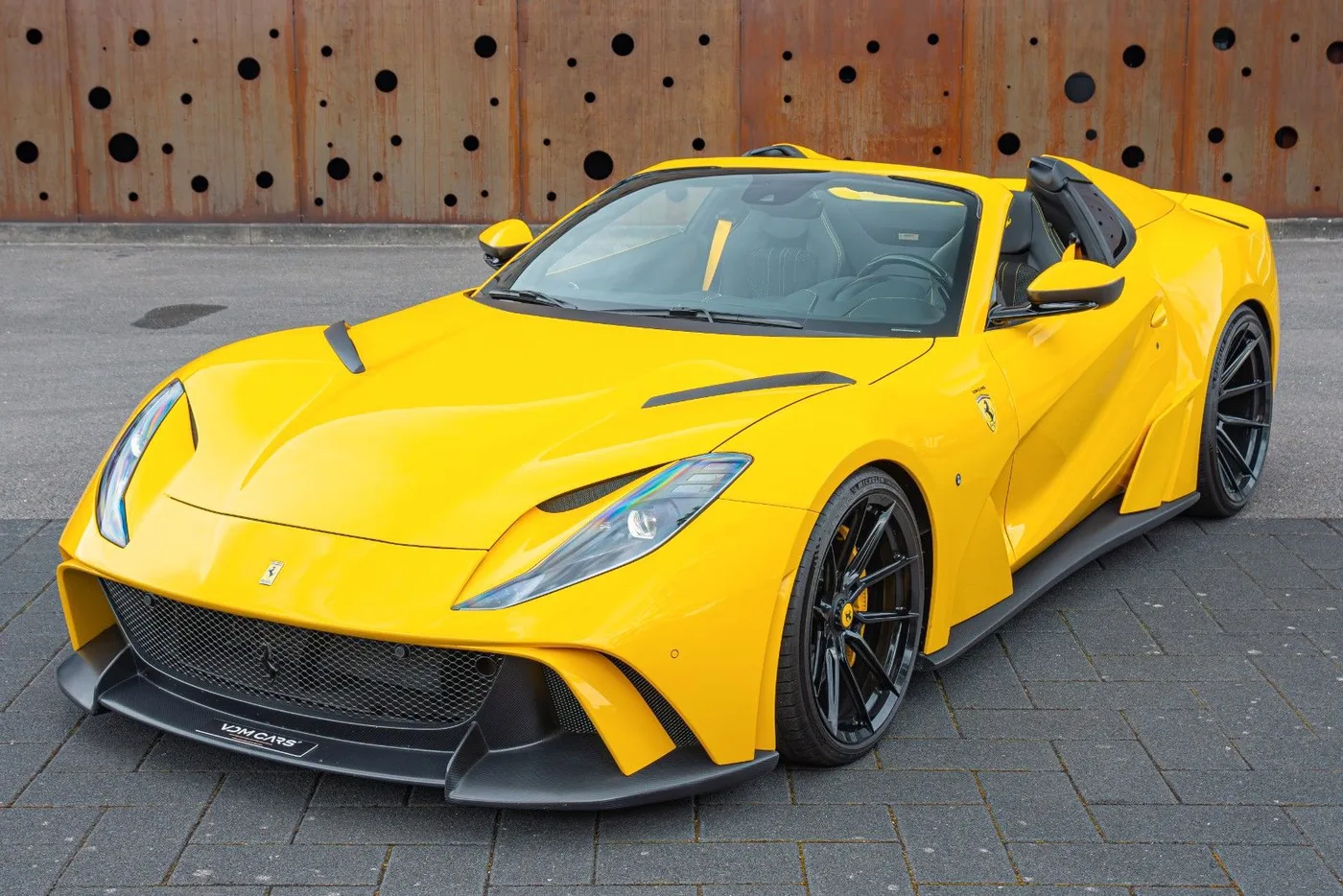 2021 Ferrari 812 GTS proposée par un spécialiste de la supercar à Gronau, Allemagne, photo 2 sur 25