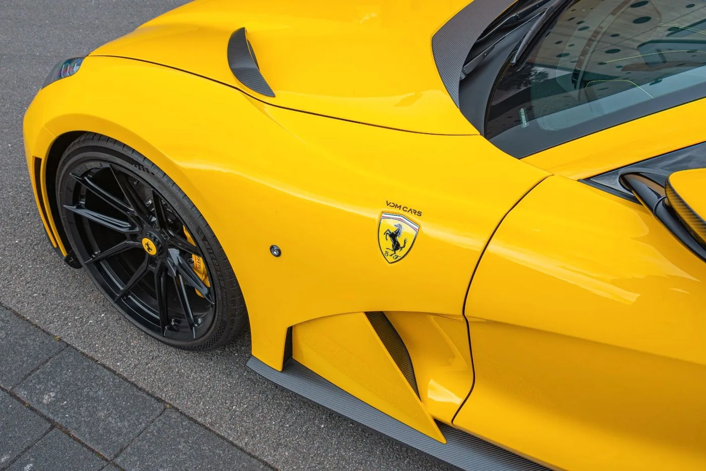 2021 Ferrari 812 GTS proposée par un spécialiste de la supercar à Gronau, Allemagne, photo 12 sur 25