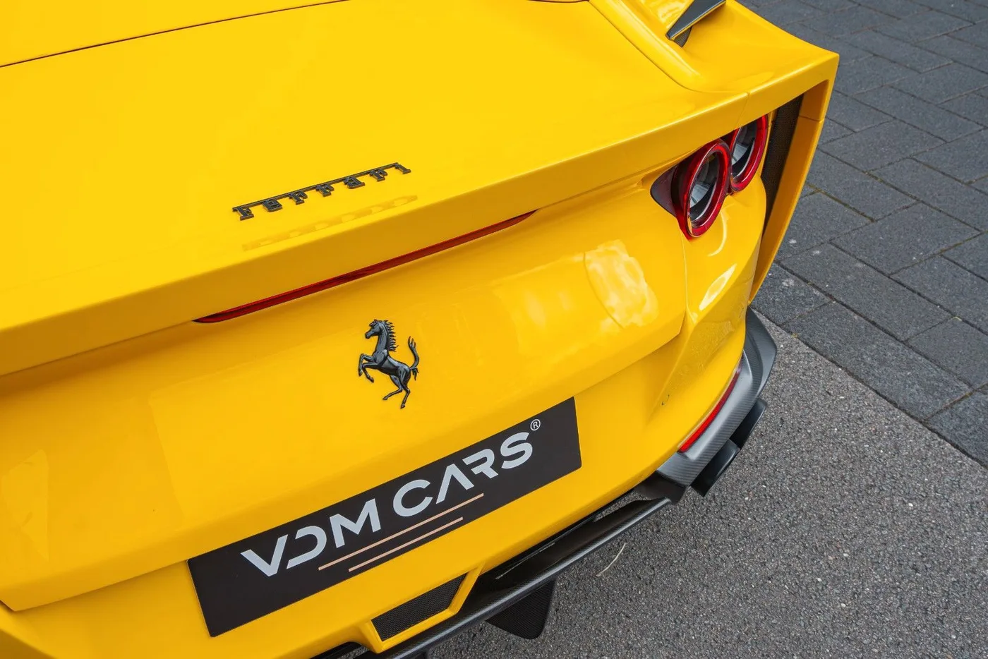 2021 Ferrari 812 GTS proposée par un spécialiste de la supercar à Gronau, Allemagne, photo 14 sur 25
