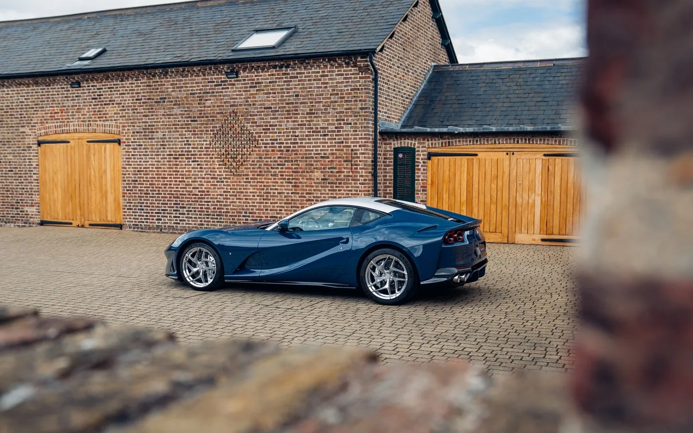 2021 Ferrari 812 Superfast Tailor Made offered by a specialist dealer in Chorleywood, United Kingdom, photo 8 of 15