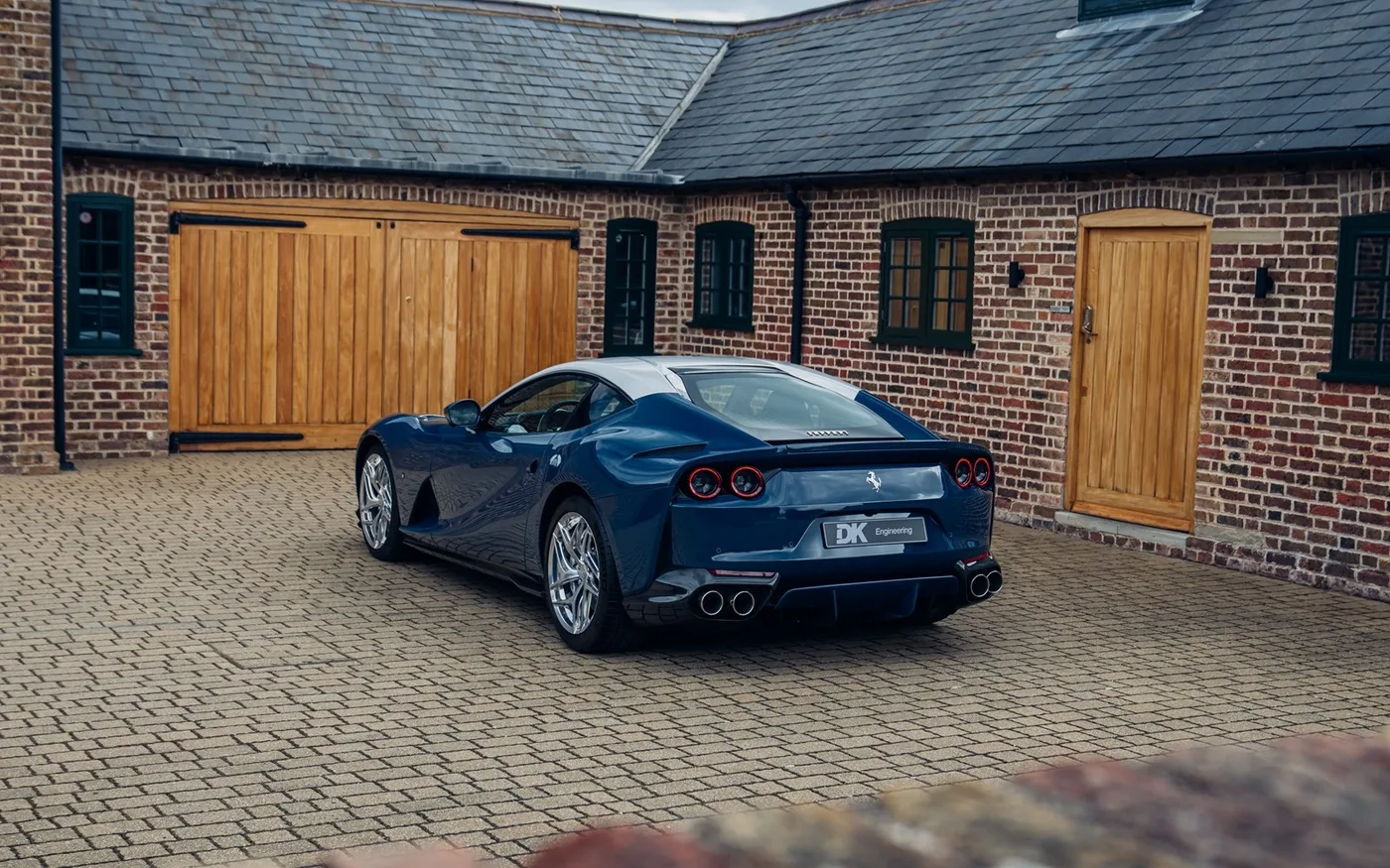 2021 Ferrari 812 Superfast Tailor Made offered by a specialist dealer in Chorleywood, United Kingdom, photo 12 of 15