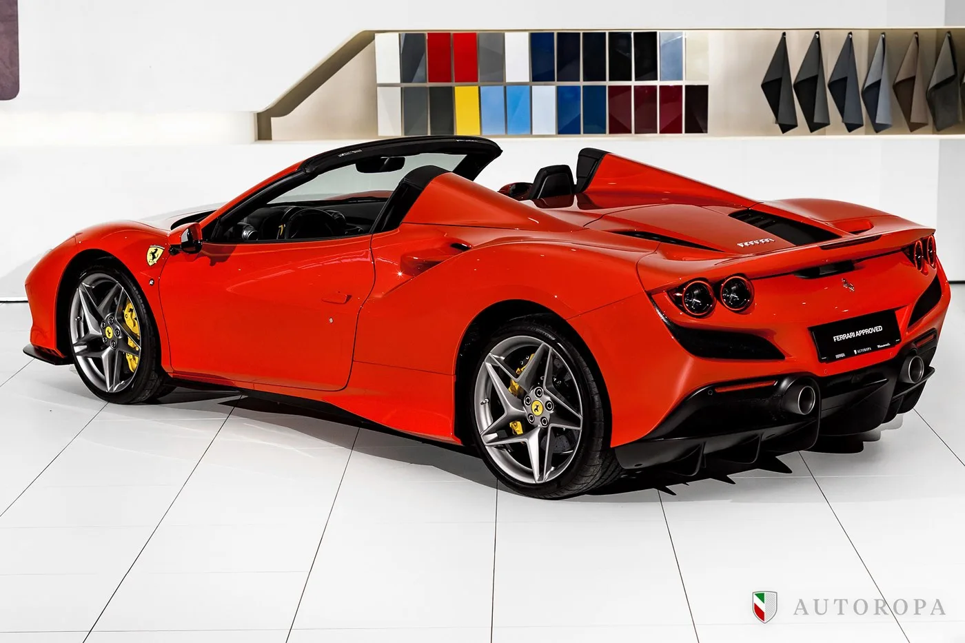 2021 Ferrari F8 Spider angeboten von einem offiziellen Ferrari und Maserati-Vertragshändler in Arlöv, Schweden, Foto 4 von 10
