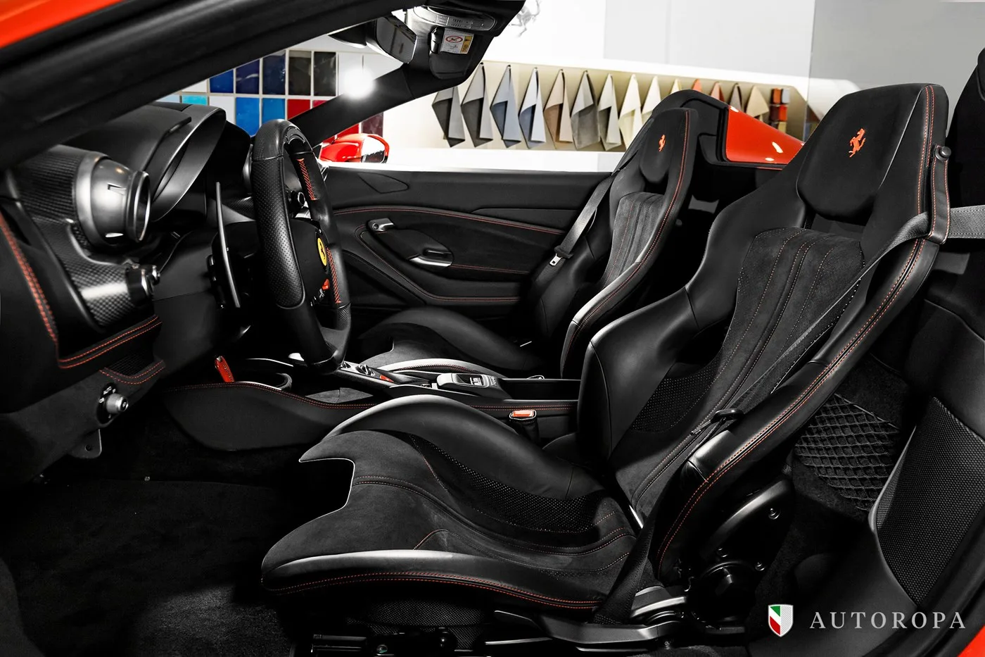 2021 Ferrari F8 Spider angeboten von einem offiziellen Ferrari und Maserati-Vertragshändler in Arlöv, Schweden, Foto 8 von 10