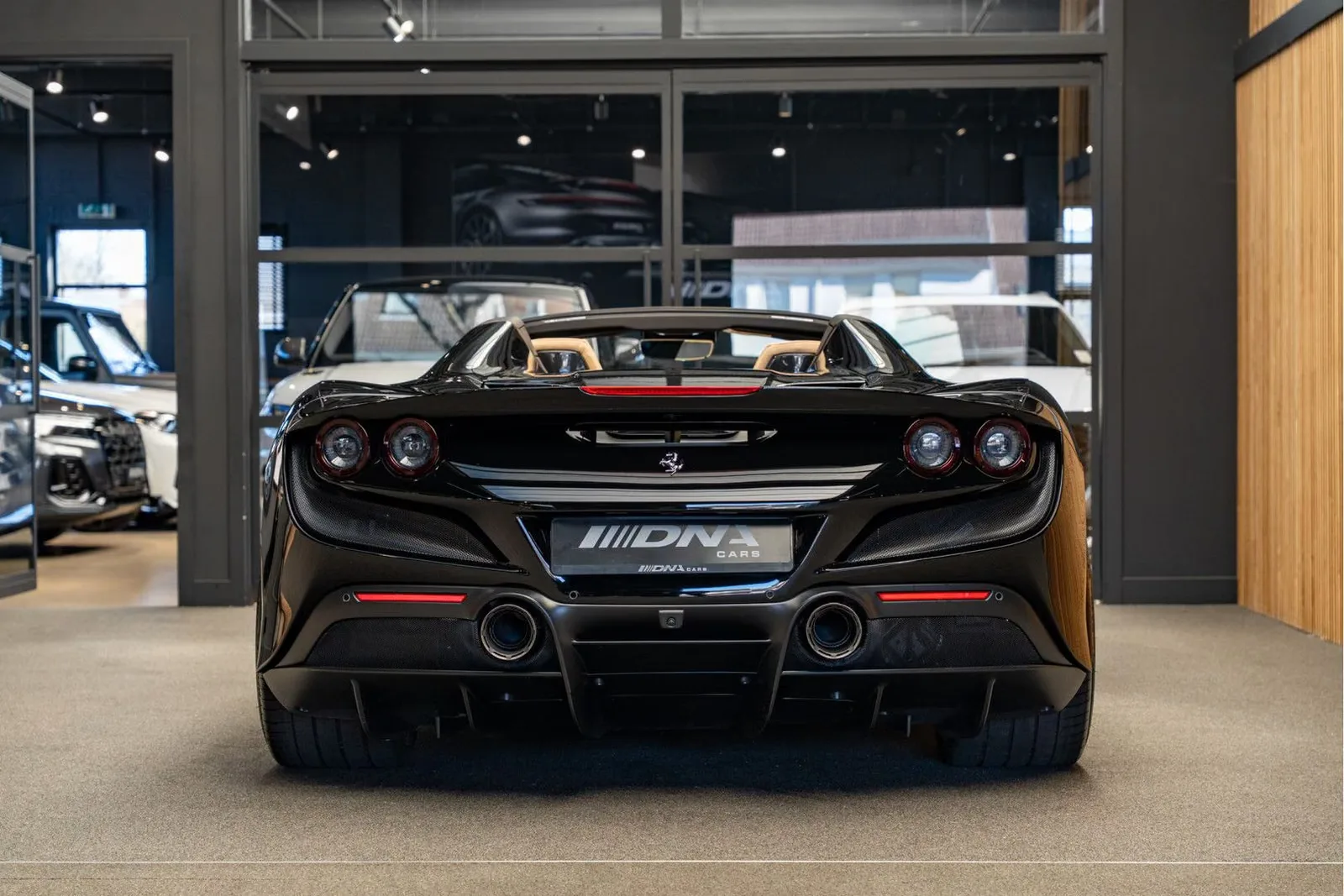 2021 Ferrari F8 Spider Novitec, 3/30