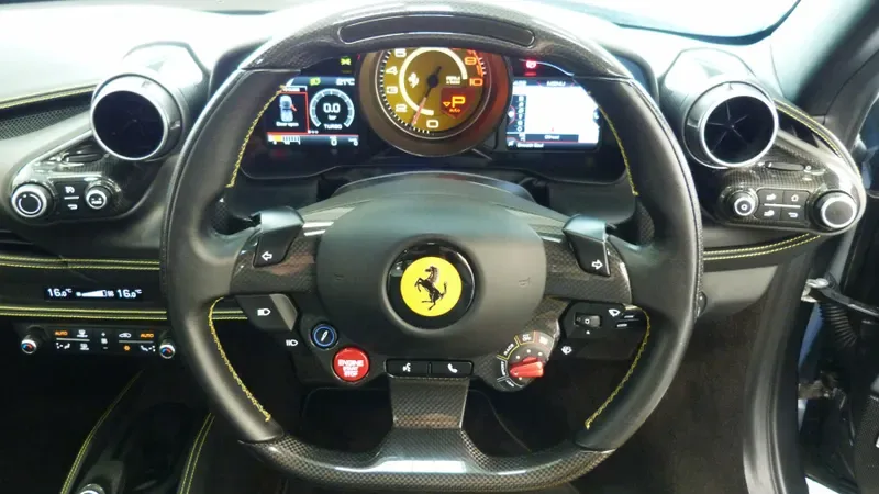 2021 Ferrari F8 Spider, 13/28
