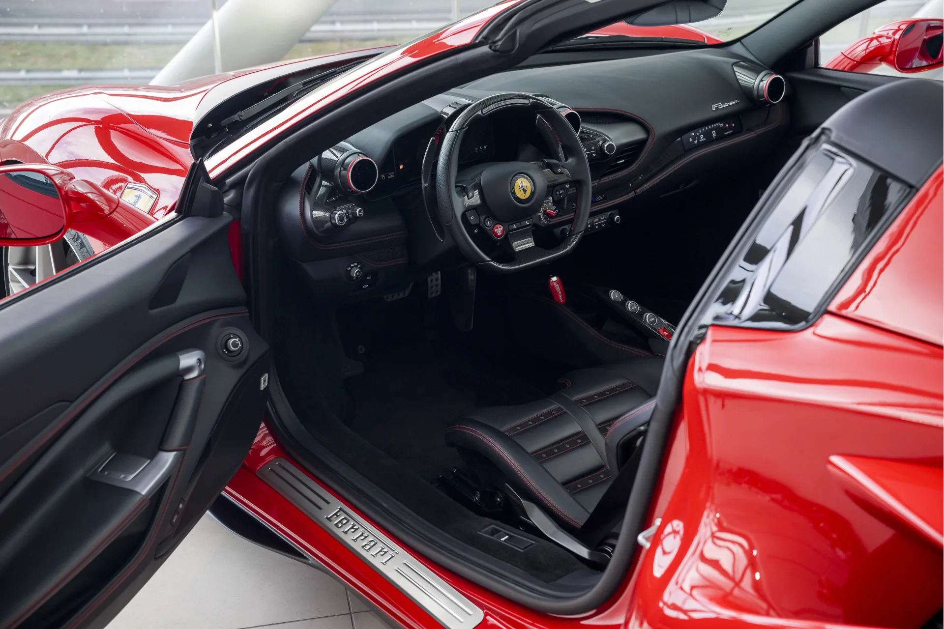 2021 Ferrari F8 Spider, 2/29