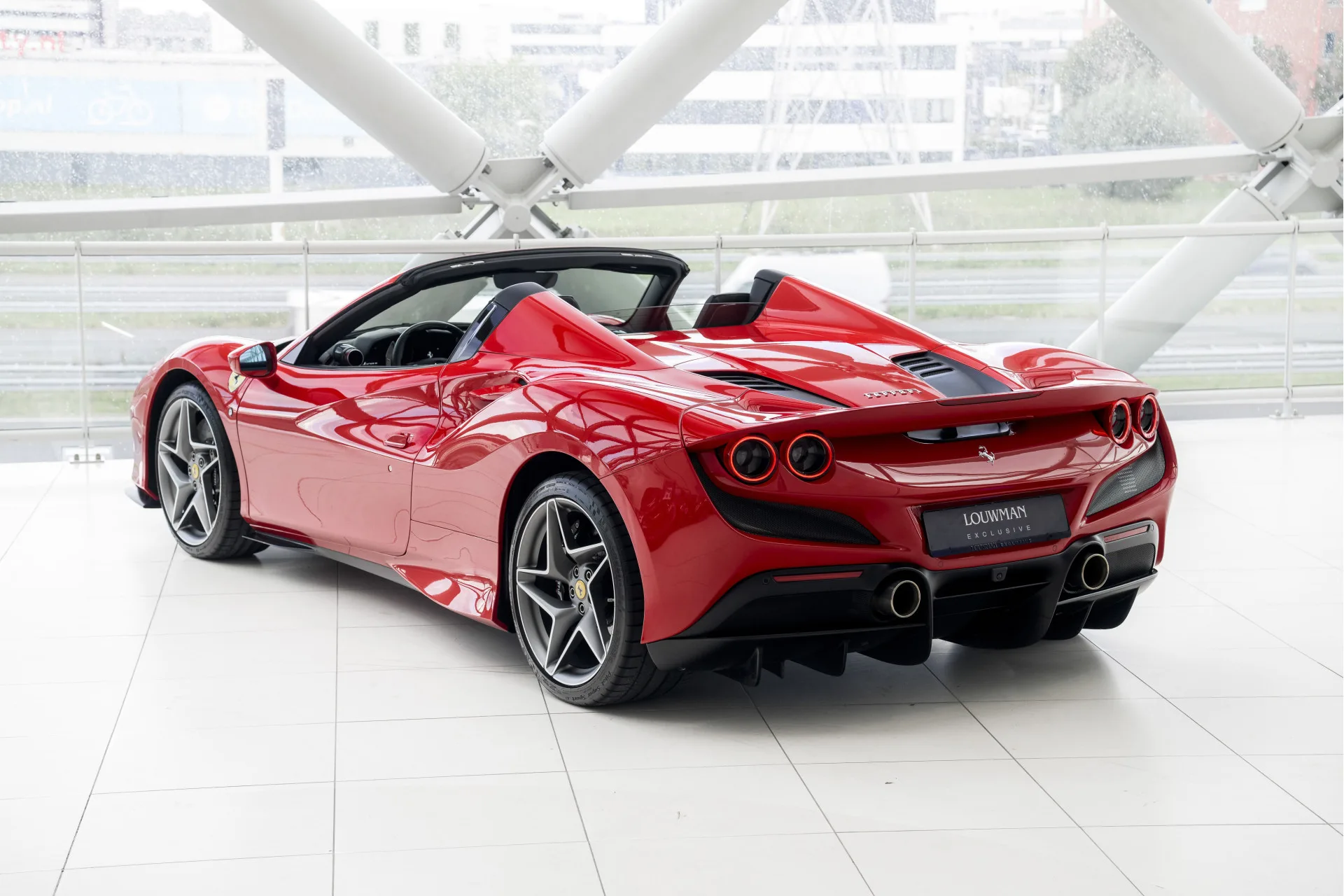 2021 Ferrari F8 Spider, 4/29