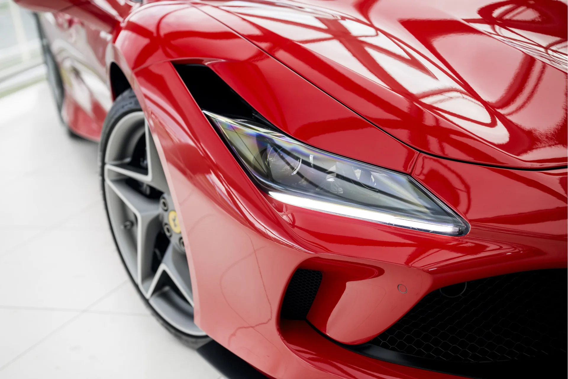 2021 Ferrari F8 Spider, 6/29