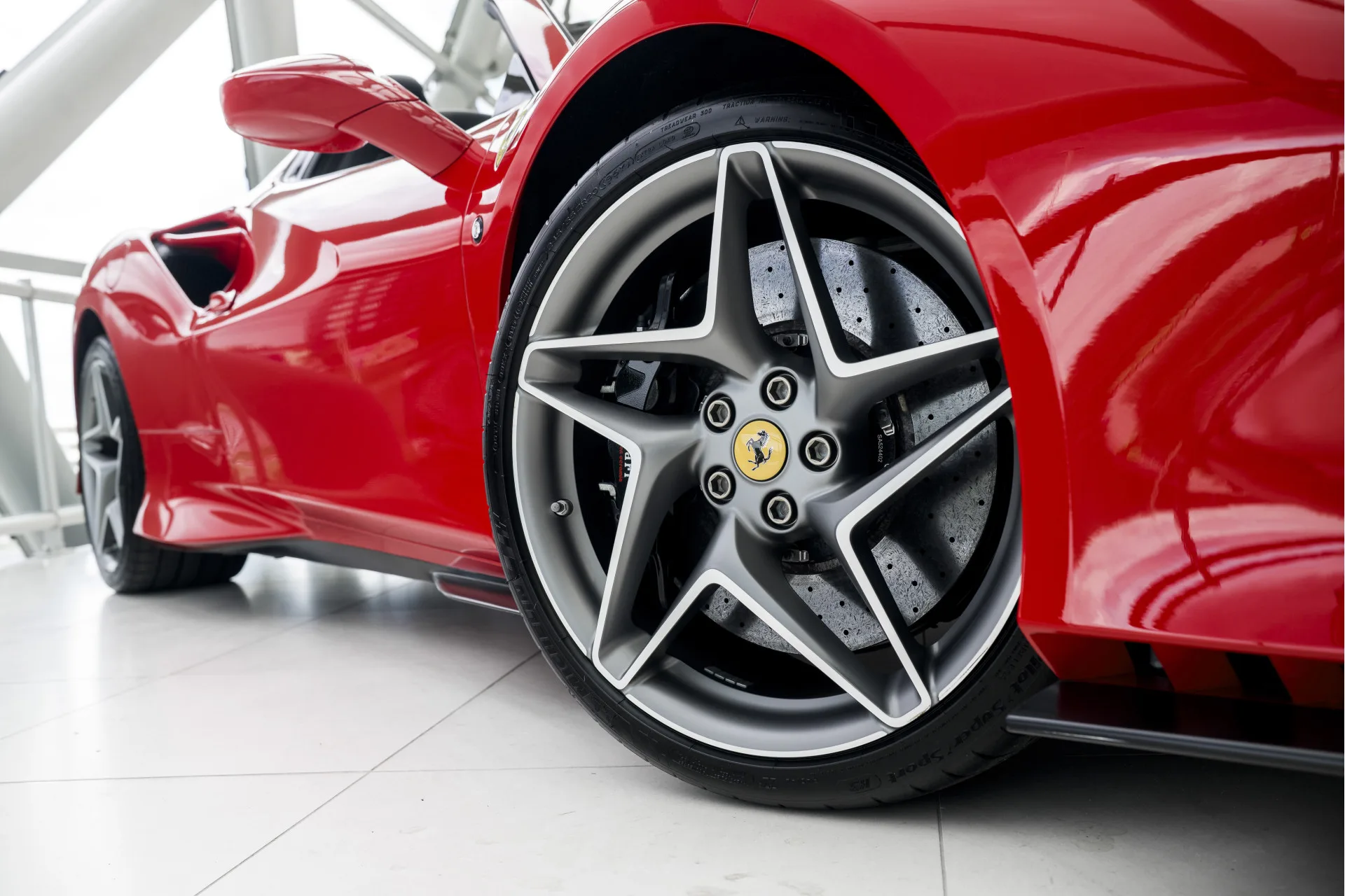 2021 Ferrari F8 Spider, 14/29