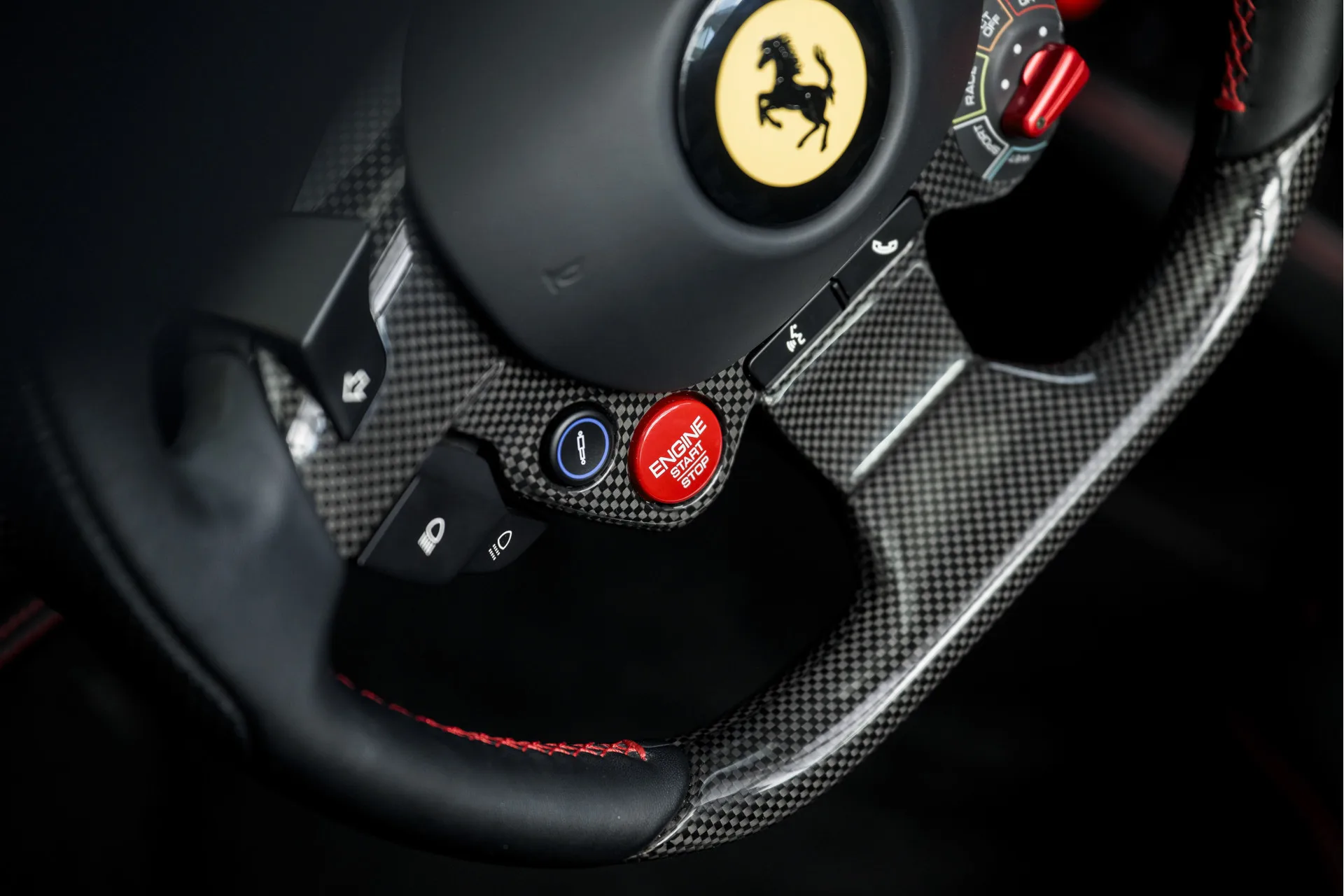 2021 Ferrari F8 Spider, 22/29