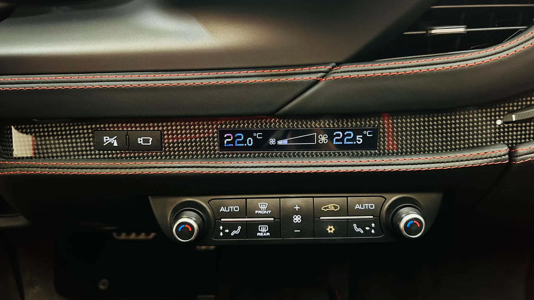 2021 Ferrari F8 Spider, 26/30