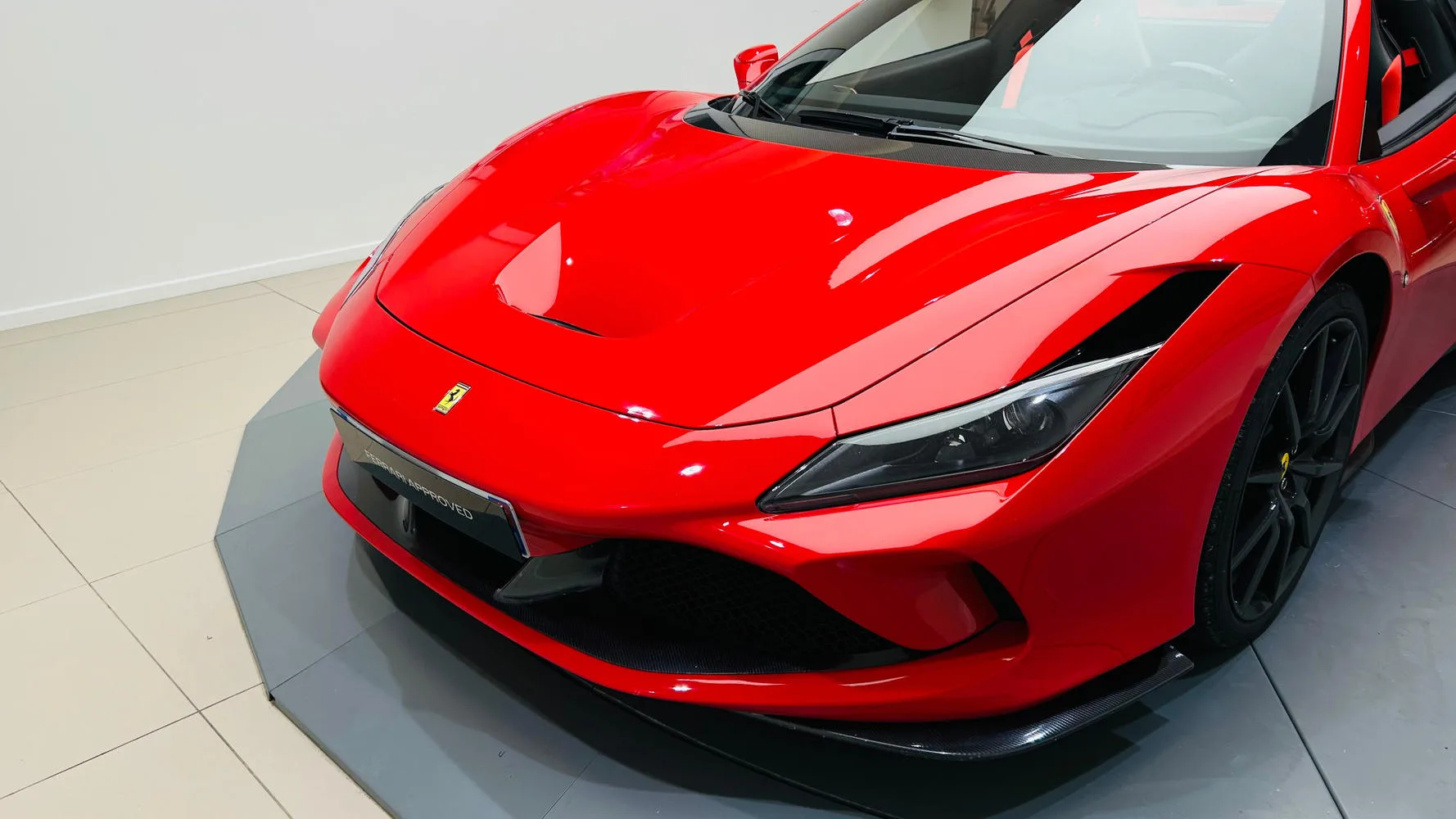 2021 Ferrari F8 Spider, 7/30
