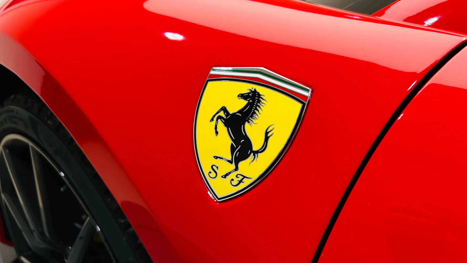 2021 Ferrari F8 Spider, 9/30