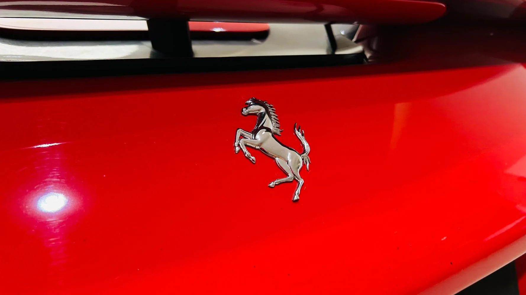 2021 Ferrari F8 Spider, 12/30