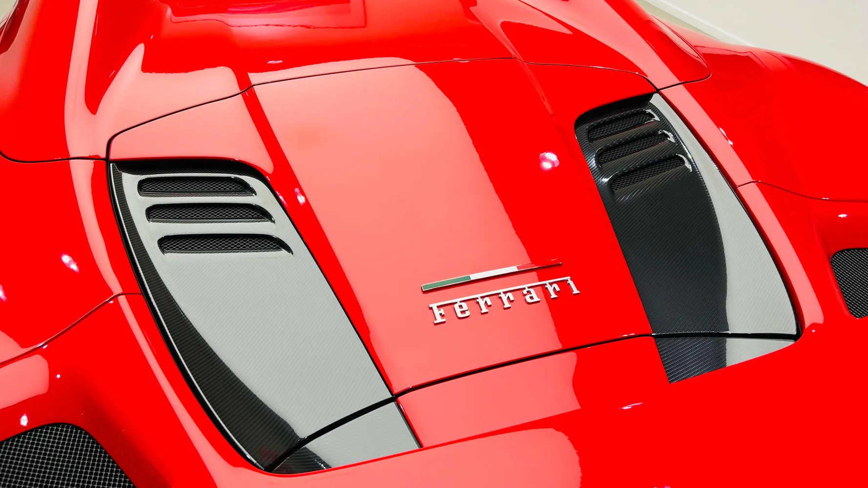 2021 Ferrari F8 Spider, 13/30