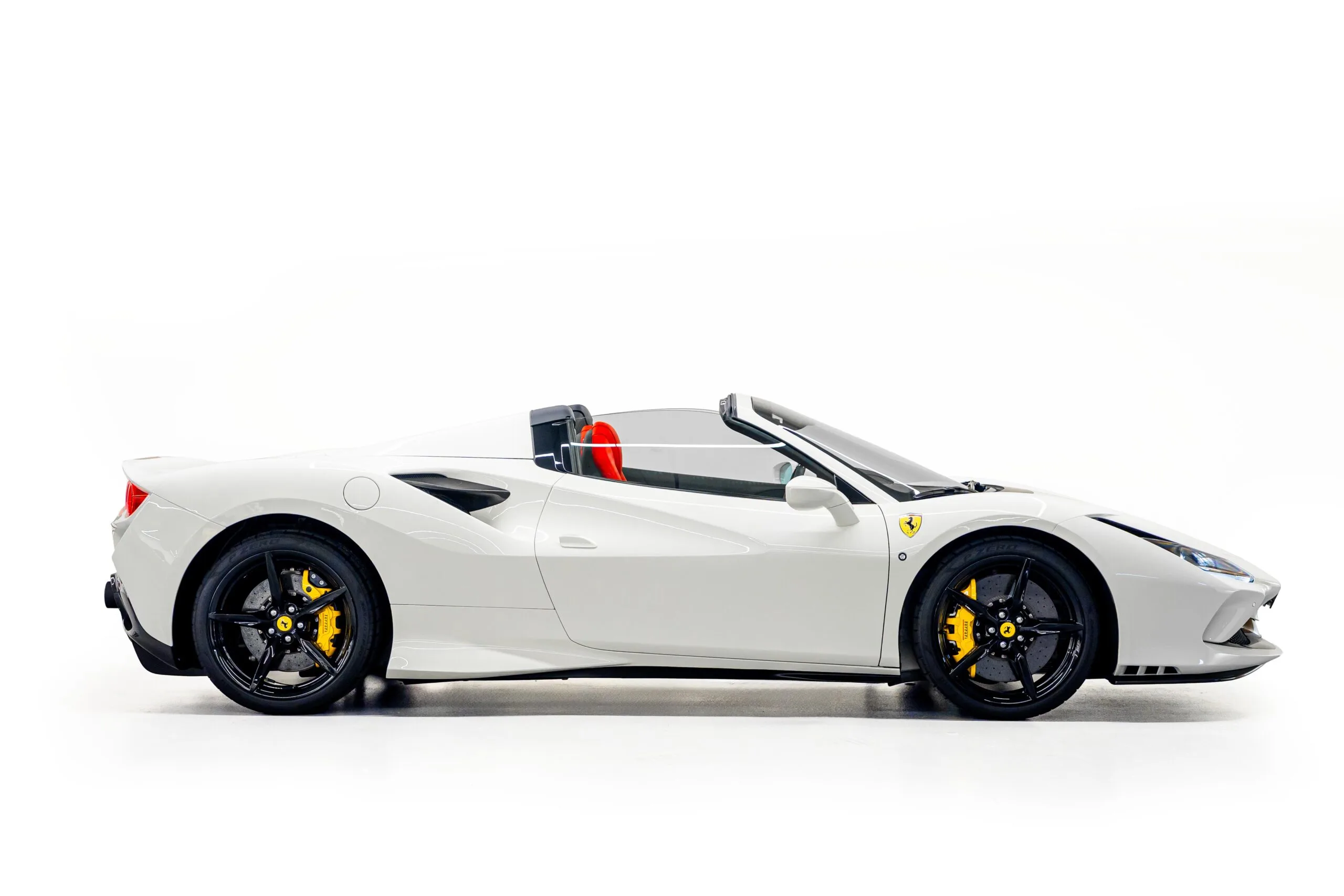 2021 Ferrari F8 Spider, 4/20