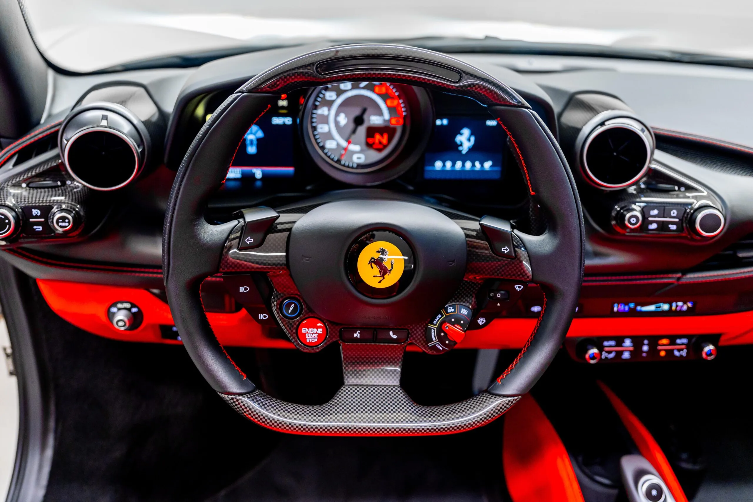 2021 Ferrari F8 Spider, 14/20