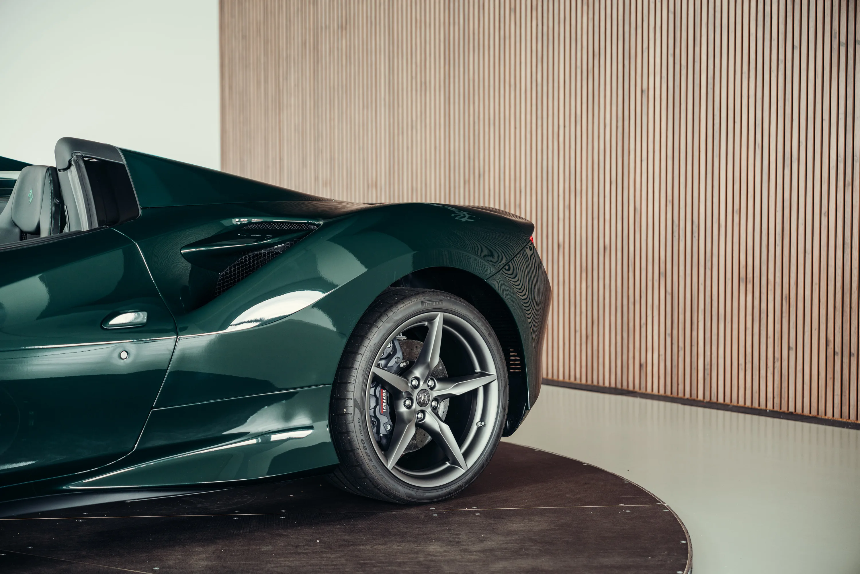 2021 Ferrari F8 Spider, 13/30