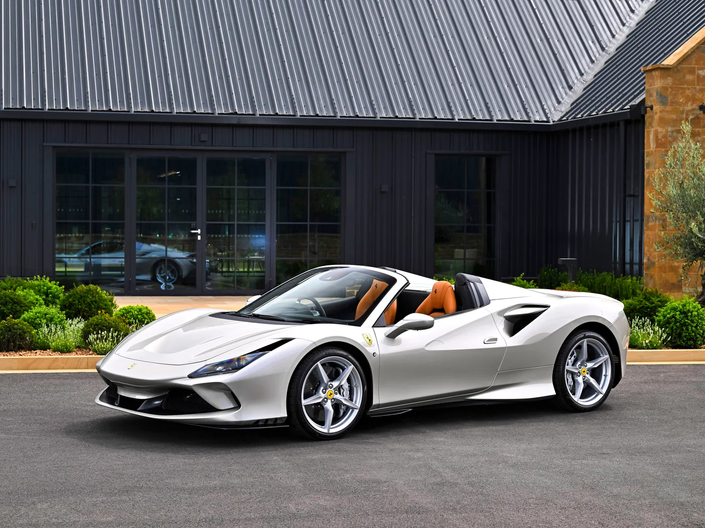 2021 Ferrari F8 Spider angeboten von einem Fachhändler in Hook Norton, Vereinigtes Königreich, Foto 5 von 15