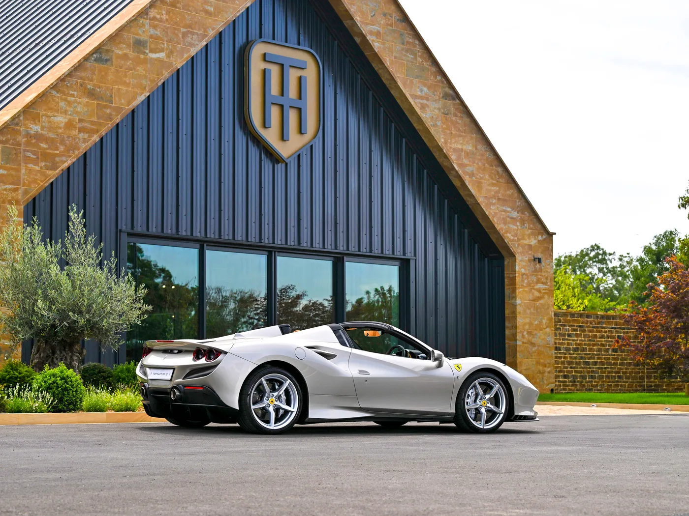 2021 Ferrari F8 Spider angeboten von einem Fachhändler in Hook Norton, Vereinigtes Königreich, Foto 9 von 15