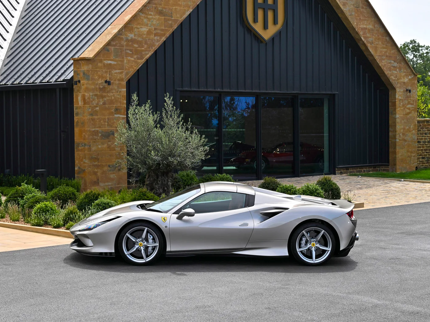 2021 Ferrari F8 Spider angeboten von einem Fachhändler in Hook Norton, Vereinigtes Königreich, Foto 12 von 15