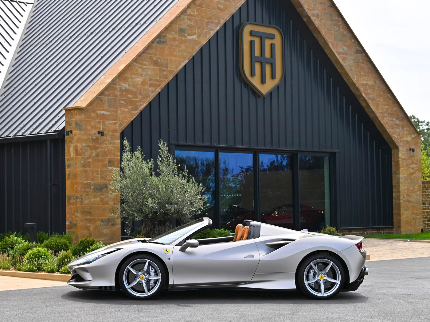 2021 Ferrari F8 Spider angeboten von einem Fachhändler in Hook Norton, Vereinigtes Königreich, Foto 13 von 15