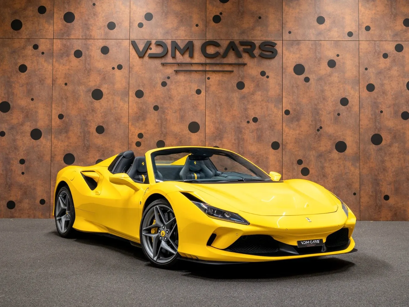 2021 Ferrari F8 Spider angeboten von einem Supersportwagenhändler in Gronau, Deutschland, Foto 3 von 25