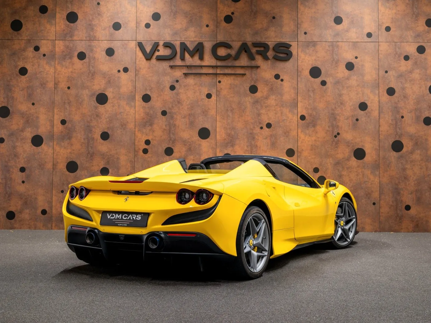 2021 Ferrari F8 Spider angeboten von einem Supersportwagenhändler in Gronau, Deutschland, Foto 4 von 25