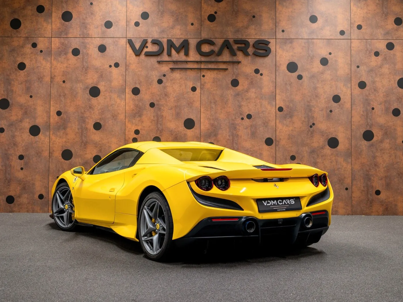 2021 Ferrari F8 Spider angeboten von einem Supersportwagenhändler in Gronau, Deutschland, Foto 7 von 25