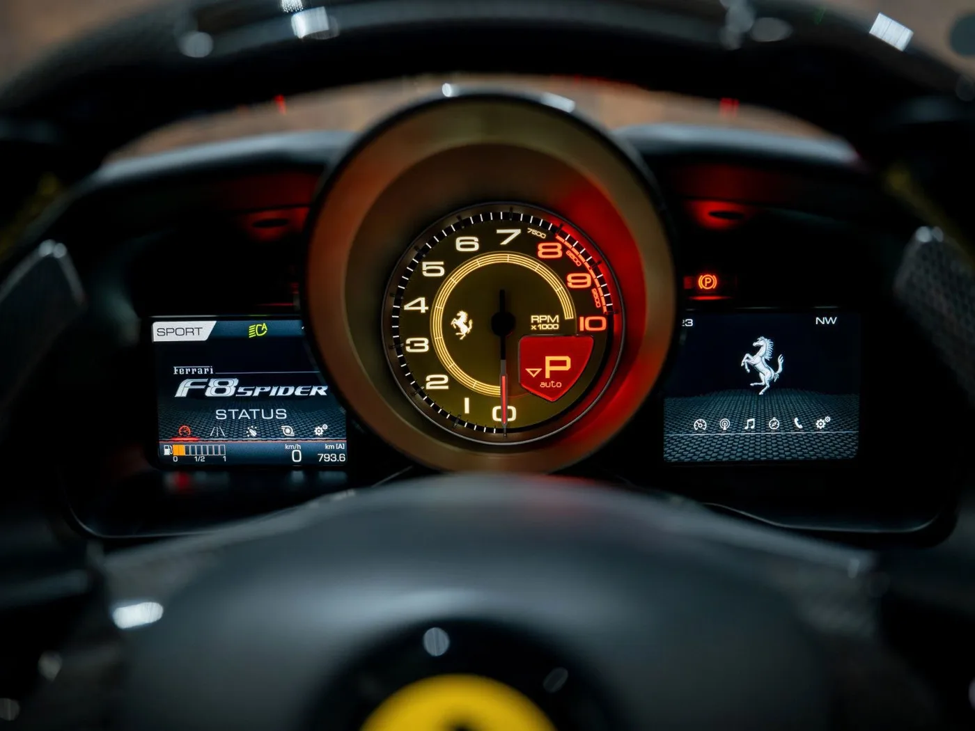 2021 Ferrari F8 Spider angeboten von einem Supersportwagenhändler in Gronau, Deutschland, Foto 22 von 25