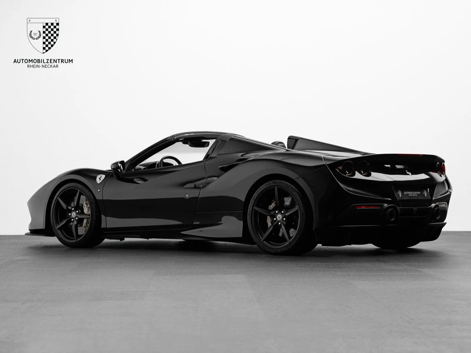 2021 Ferrari F8 Spider, 5/30