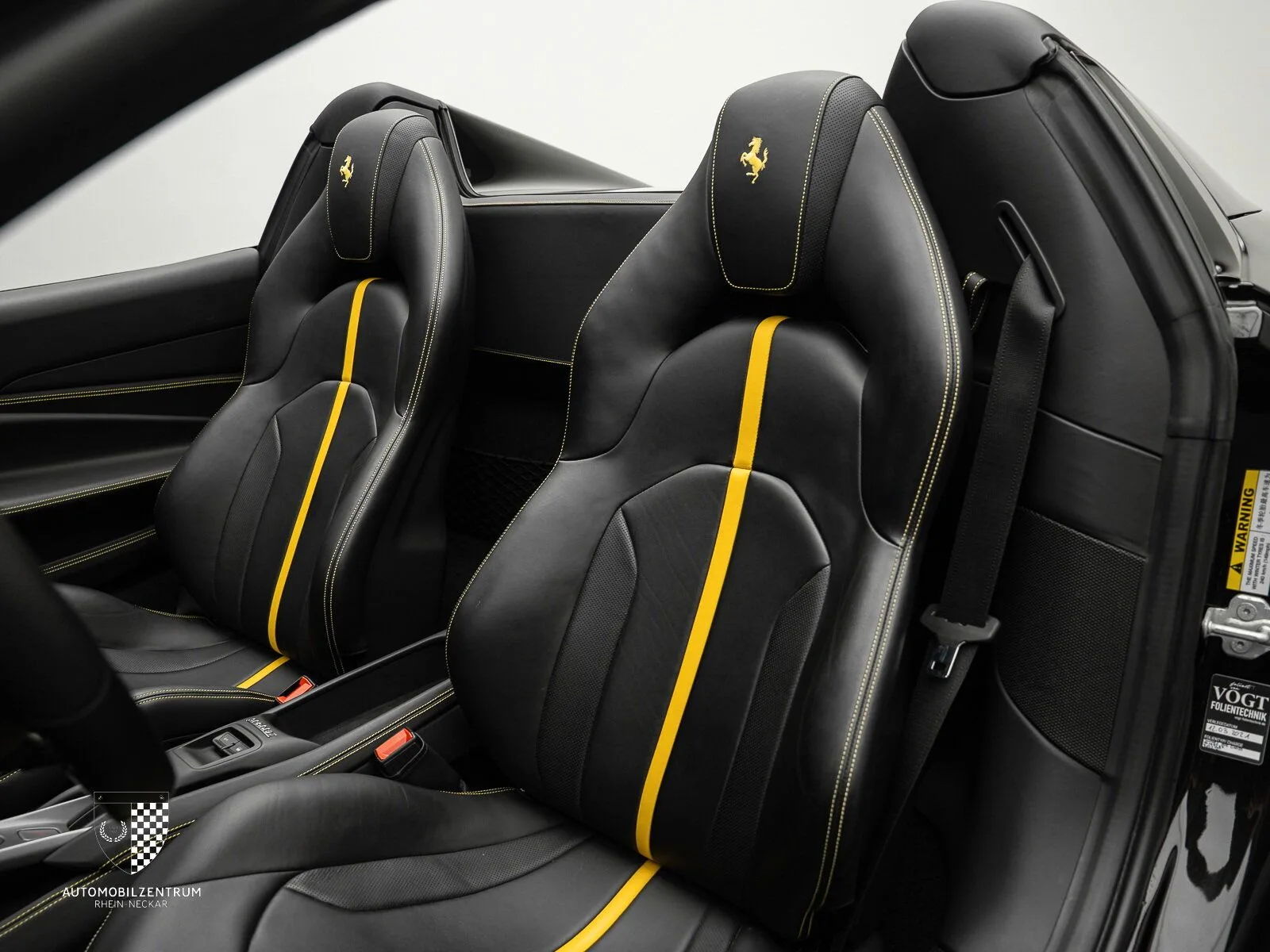 2021 Ferrari F8 Spider, 12/30