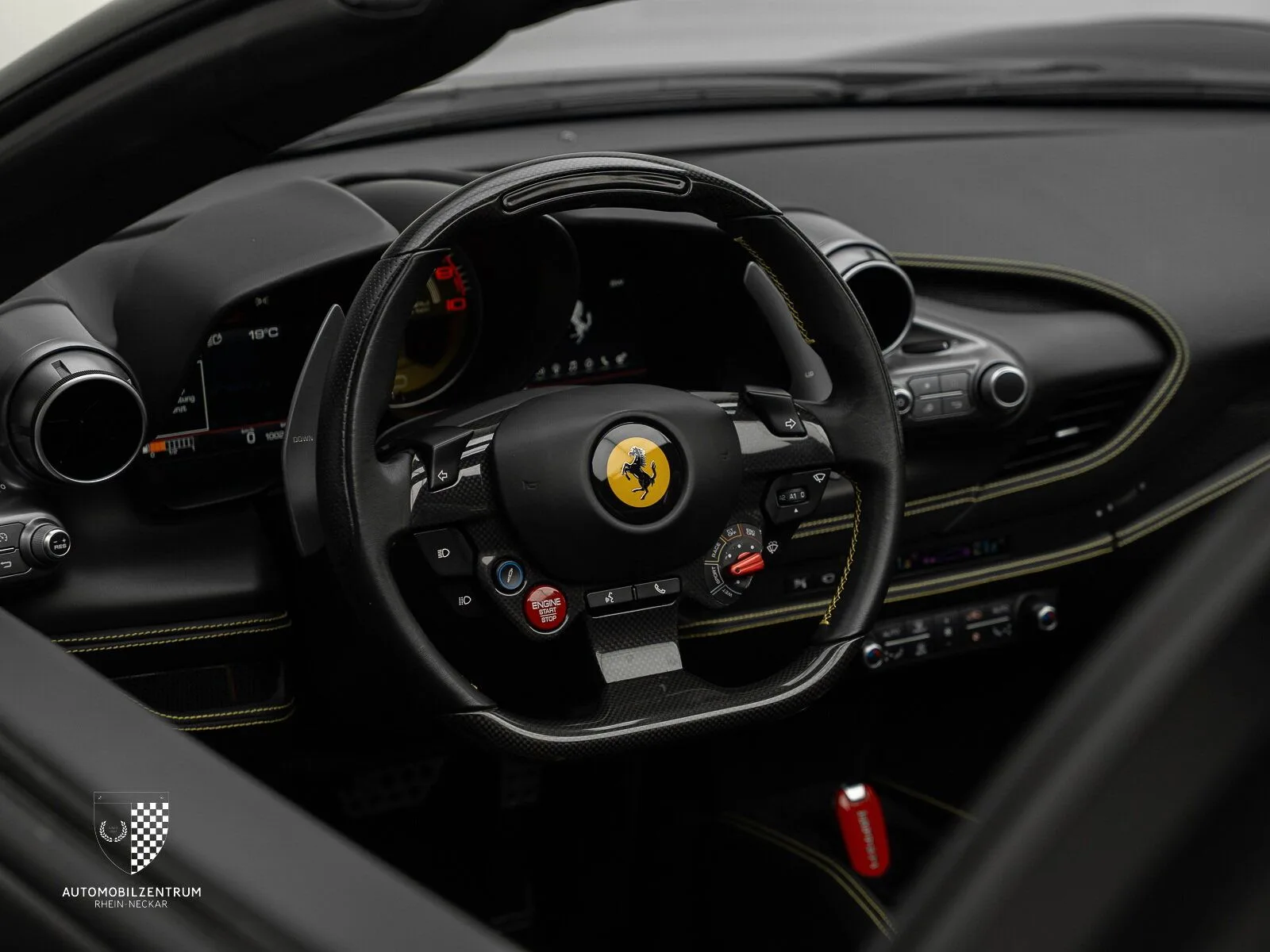 2021 Ferrari F8 Spider, 14/30