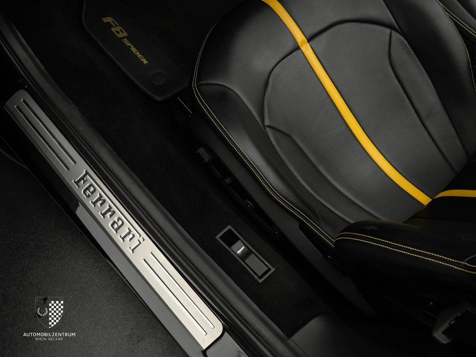 2021 Ferrari F8 Spider, 29/30