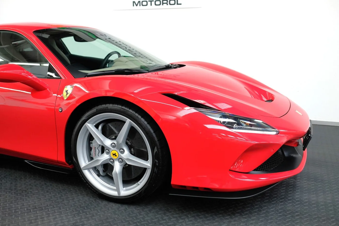 2021 Ferrari F8 Tributo offered by a specialist dealer in Nuremberg, Germany, photo 6 of 15