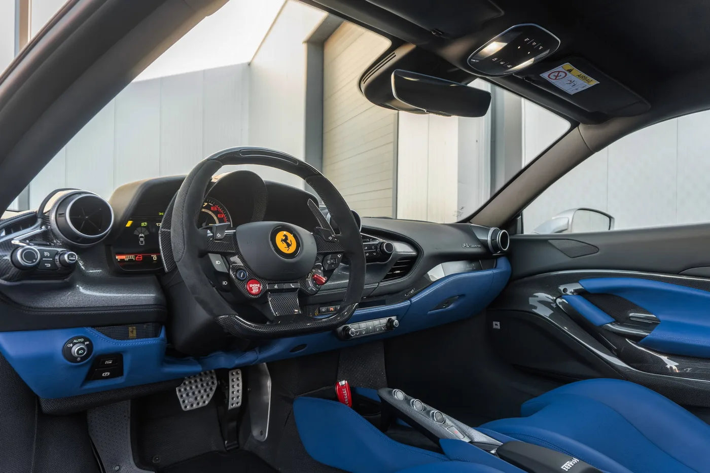 2021 Ferrari F8 Tributo angeboten von einem Supersportwagenhändler in Woerden, Niederlande, Foto 3 von 25