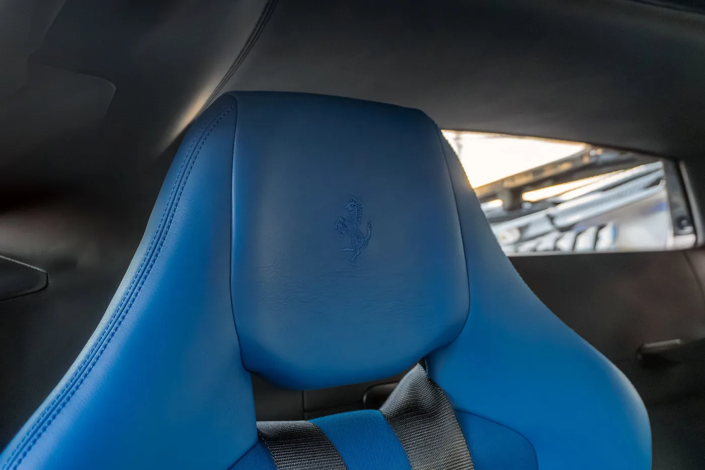 2021 Ferrari F8 Tributo angeboten von einem Supersportwagenhändler in Woerden, Niederlande, Foto 21 von 25