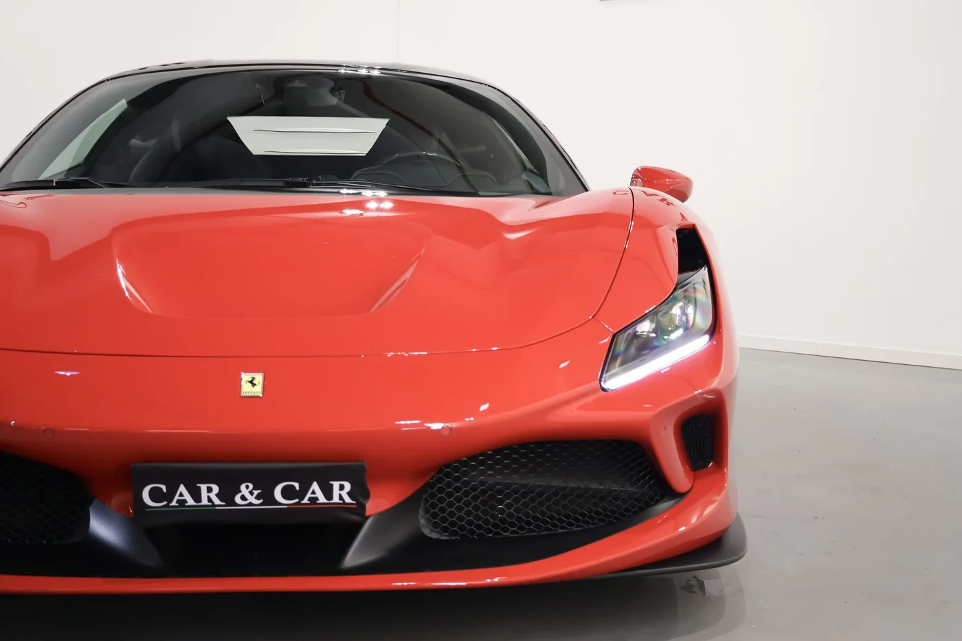 2021 Ferrari F8 Tributo proposée par un spécialiste de la supercar à Zibido San Giacomo, Italie, photo 20 sur 25
