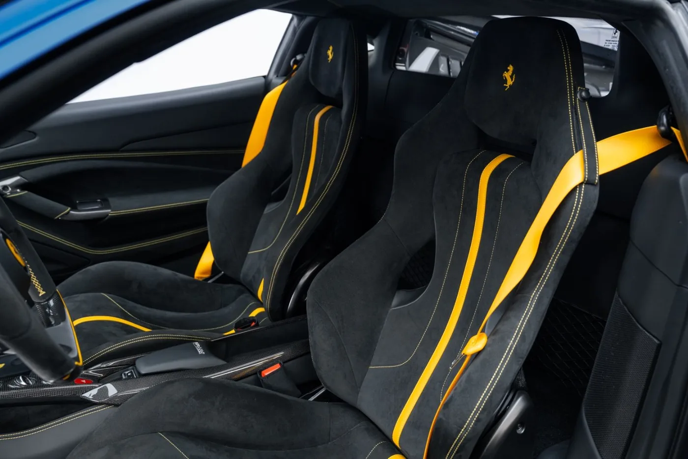 2021 Ferrari F8 Tributo proposée par un concessionnaire spécialisé à Putzbrunn, Allemagne, photo 20 sur 25