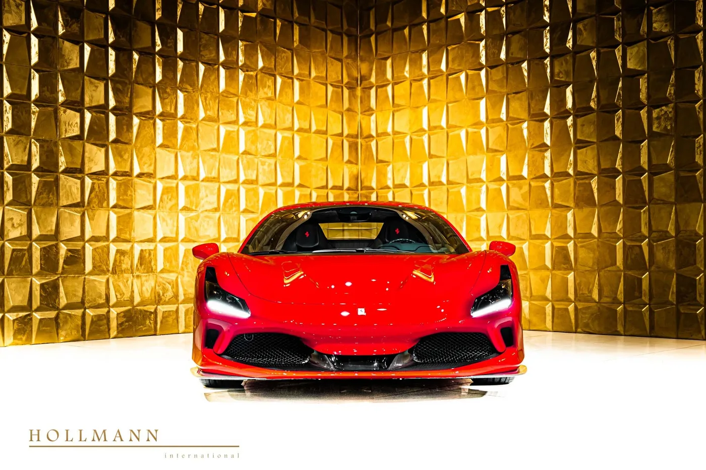 2021 Ferrari F8 Tributo angeboten von einem Fachhändler in Stuhr, Deutschland, Foto 2 von 8