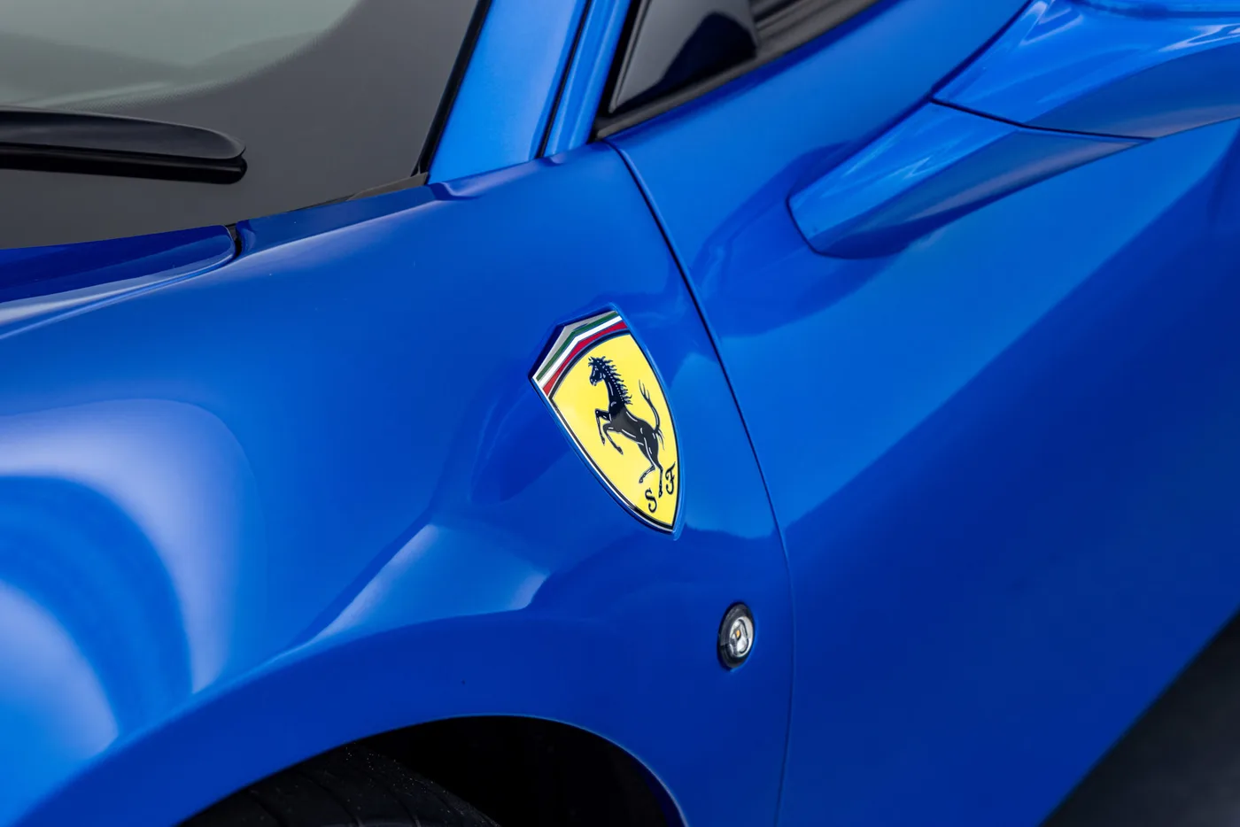 2021 Ferrari F8 Tributo angeboten von einer Vertragshändlergruppe in Hatfield, Vereinigtes Königreich, Foto 25 von 25