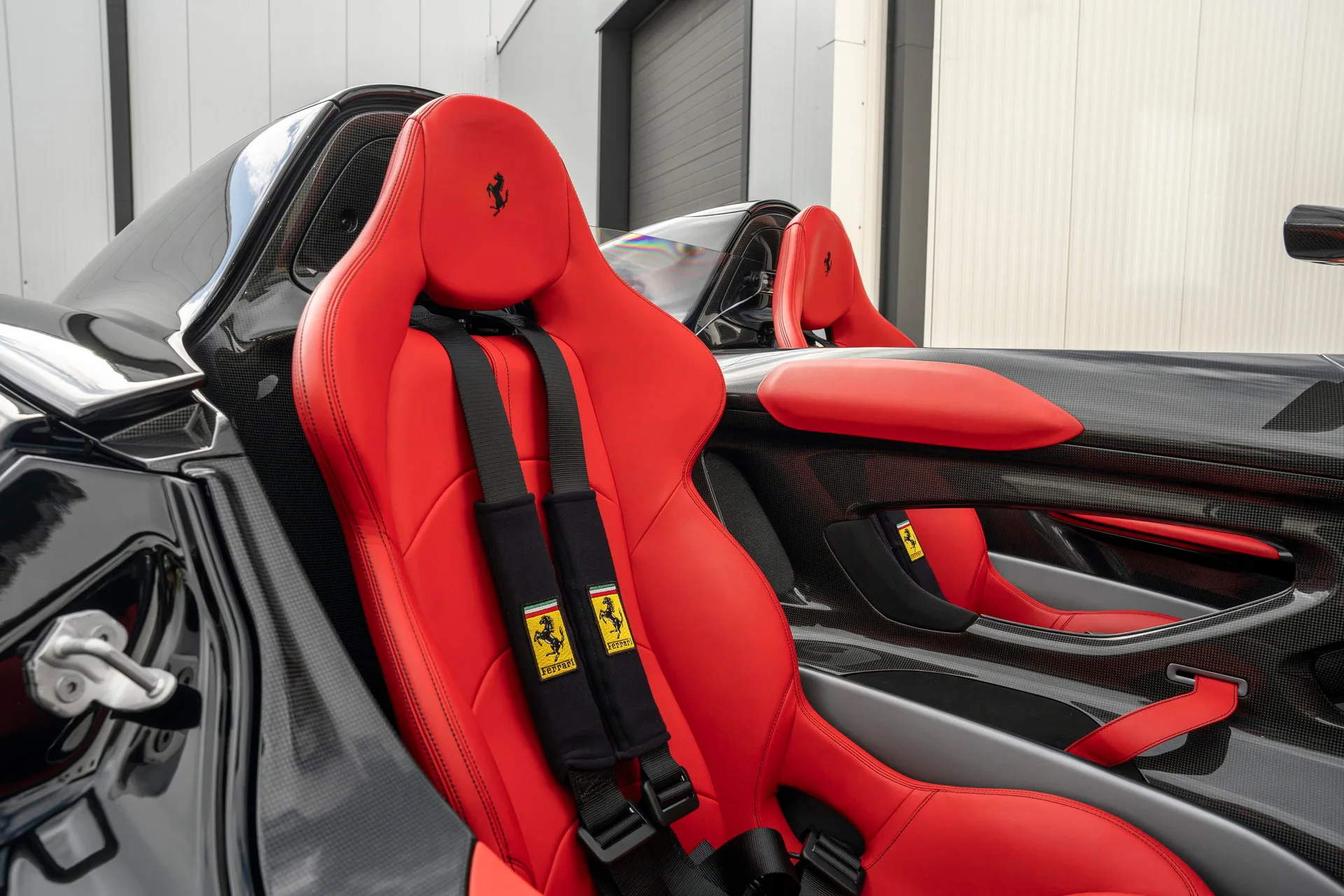 2021 Ferrari Monza SP2, 25/30