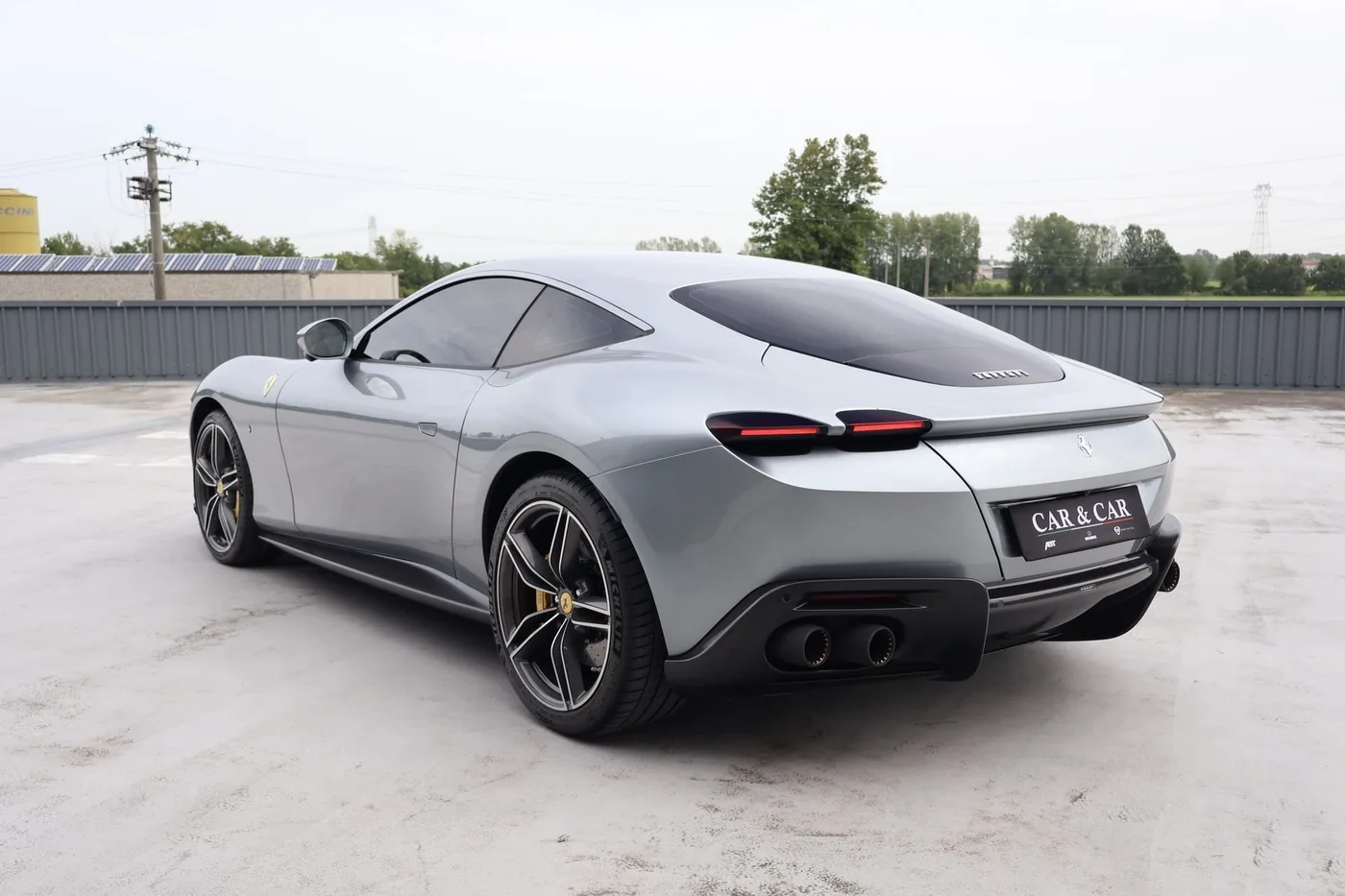 2021 Ferrari Roma offered by a supercar dealer in Zibido San Giacomo, Italy, photo 2 of 19