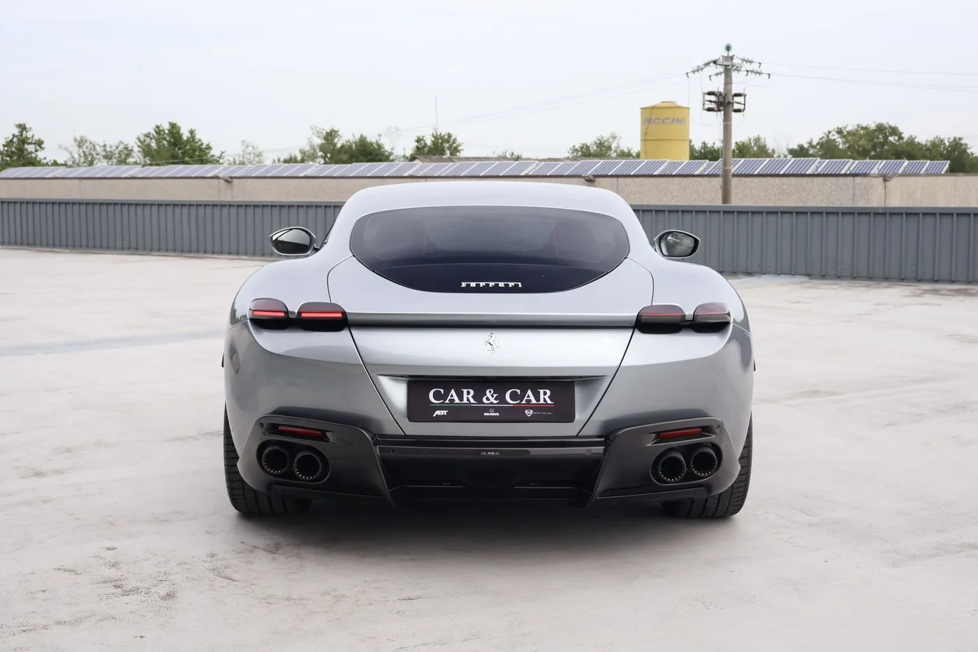 2021 Ferrari Roma offered by a supercar dealer in Zibido San Giacomo, Italy, photo 4 of 19