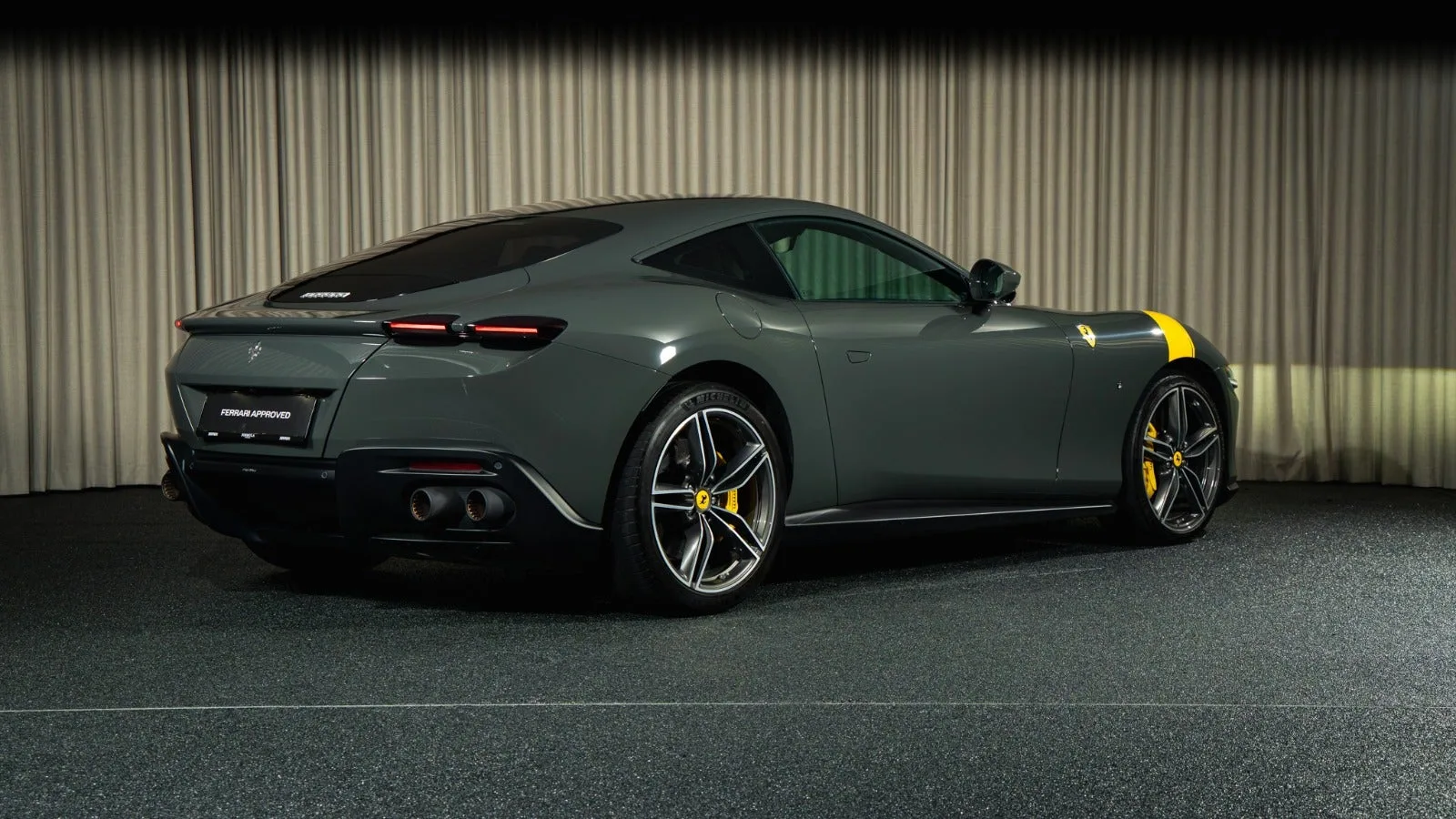 2021 Ferrari Roma, 3/24