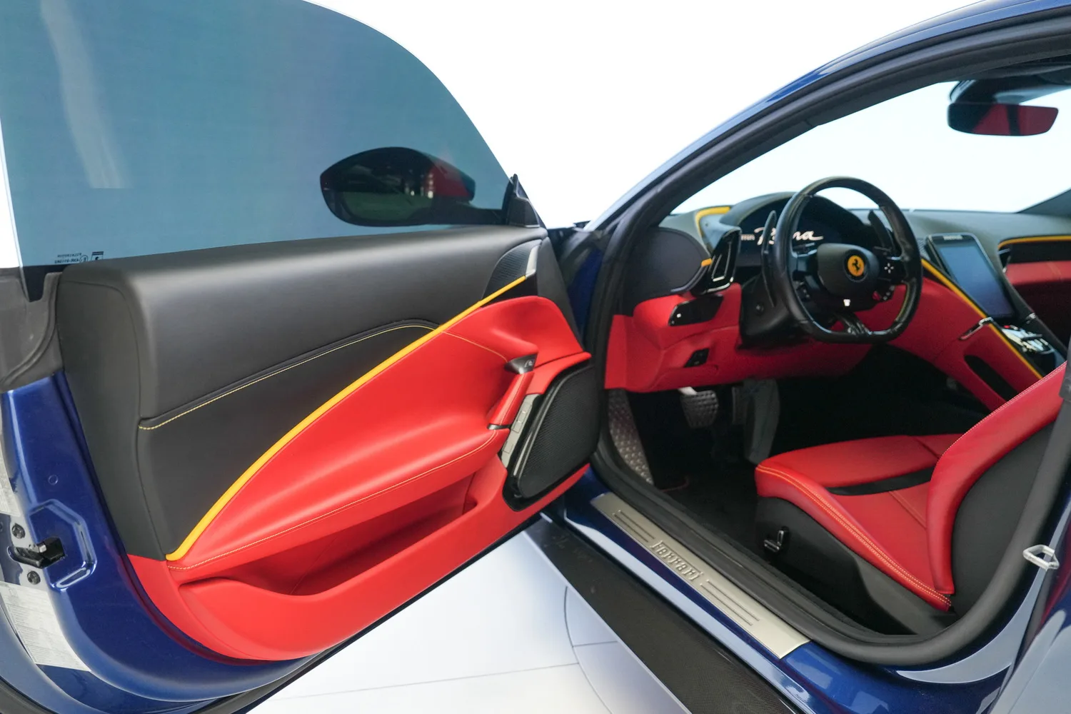 2021 Ferrari Roma, 2/19